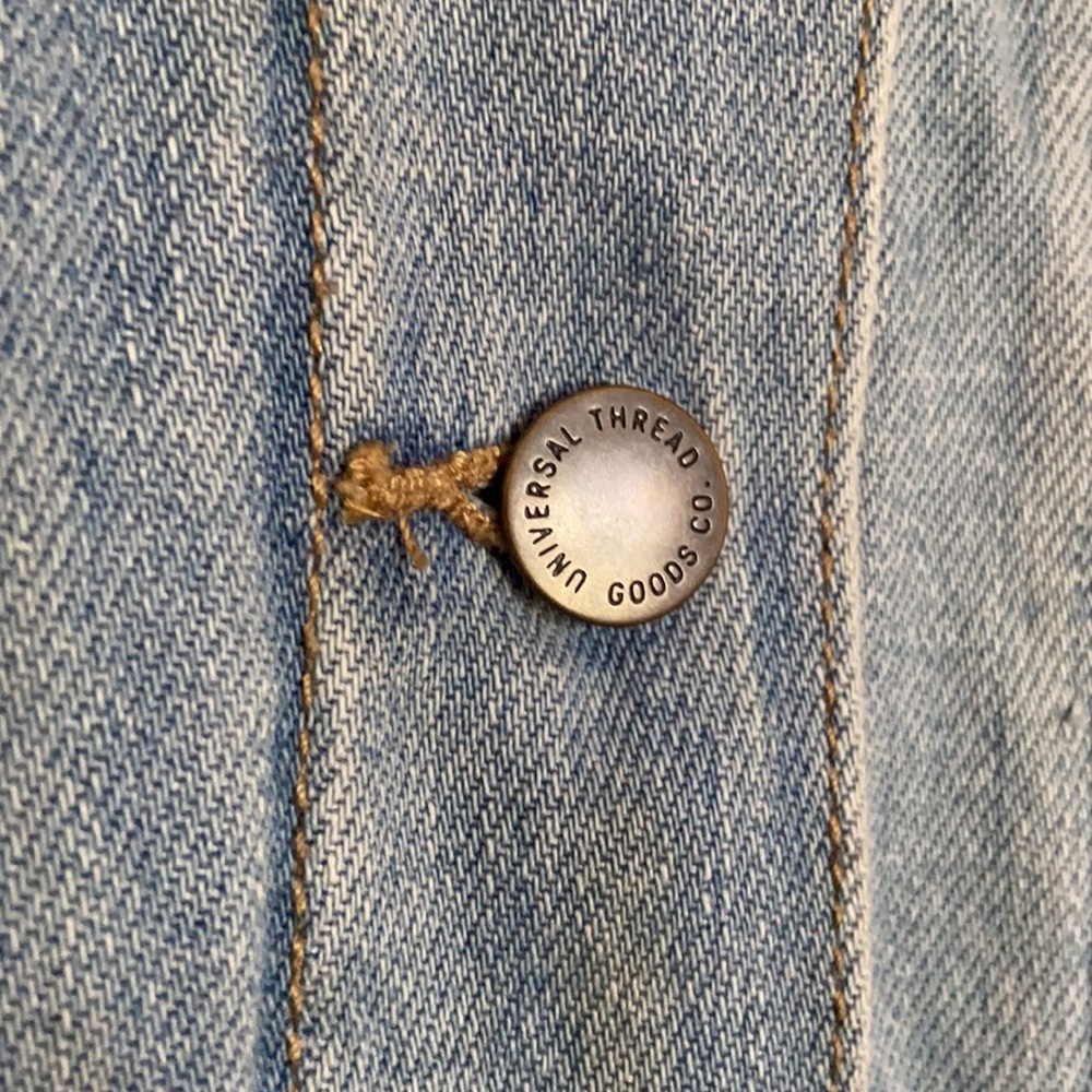 Universal Thread Denim Jean Jacket - Picture 2 of 8